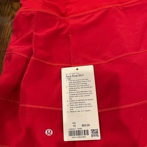 Lululemon size 10 pace rival skirt. Never worn